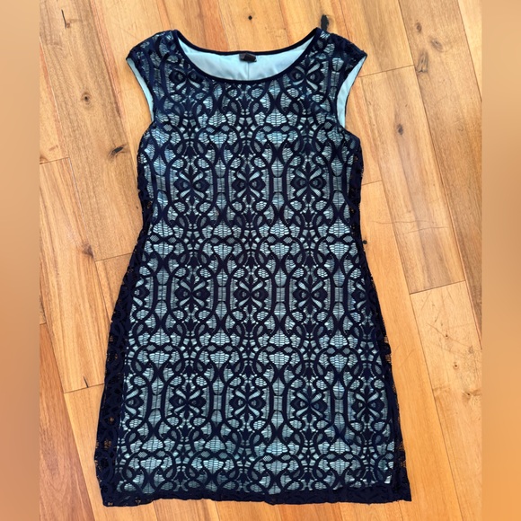 Covington size 16 dress navy blue‎ lace with baby blue under liner - Picture 1 of 3